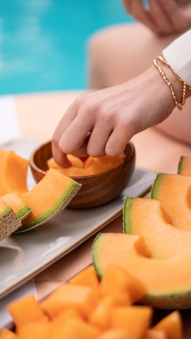 🔁🍈🧡

#corporatetiktok #snack #justagirl #foodie #cantaloupe